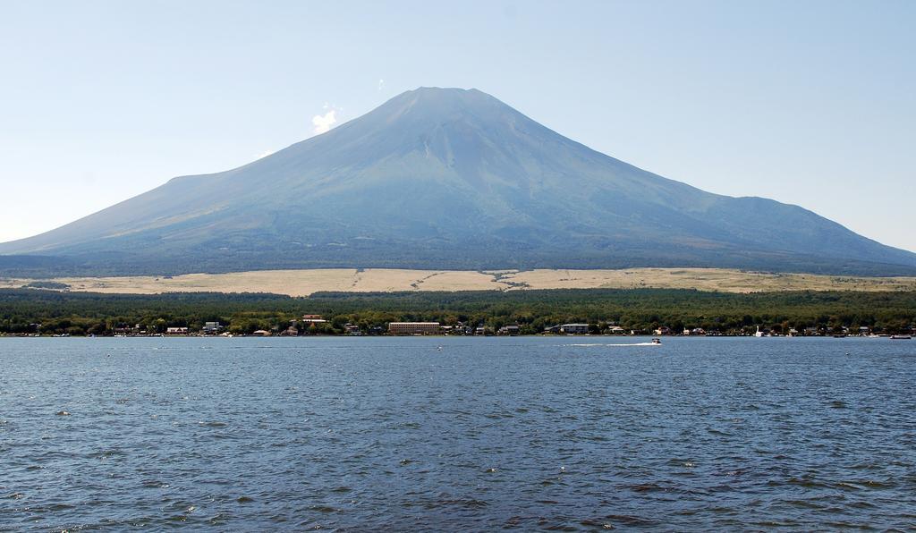 Yamanouchi Guest House Yamanakako Εξωτερικό φωτογραφία