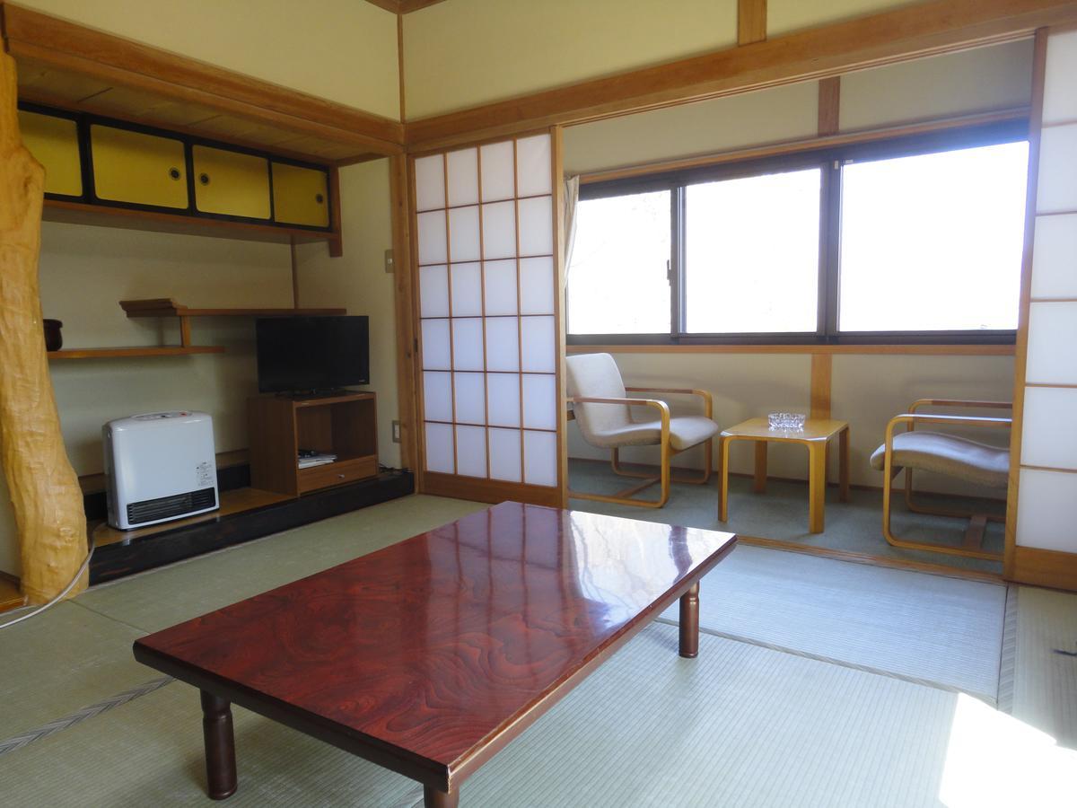 Yamanouchi Guest House Yamanakako Εξωτερικό φωτογραφία